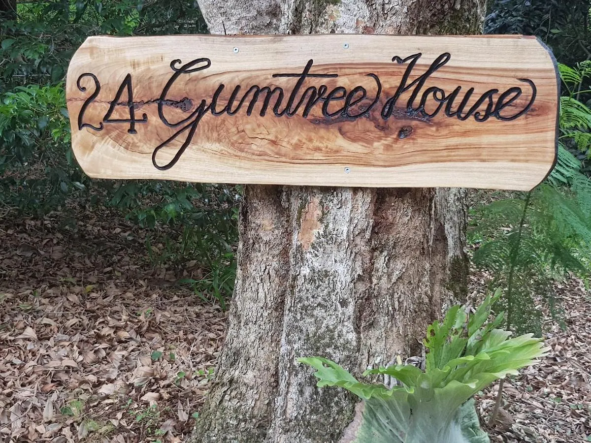 Gumtree House Montville Bed & Breakfast